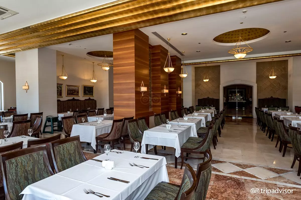 هتل ملاس لارا آنتالیا